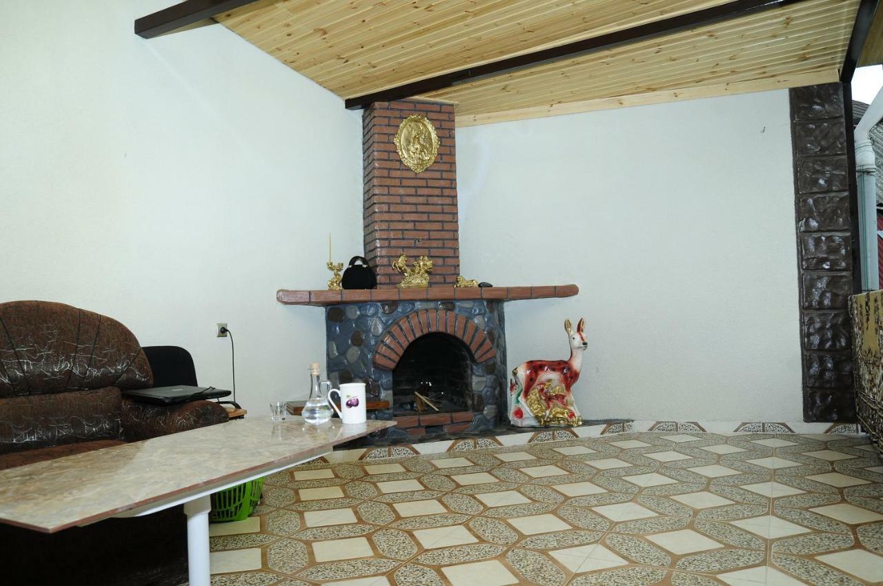 Guest House Ivo Borjomi Eksteriør bilde